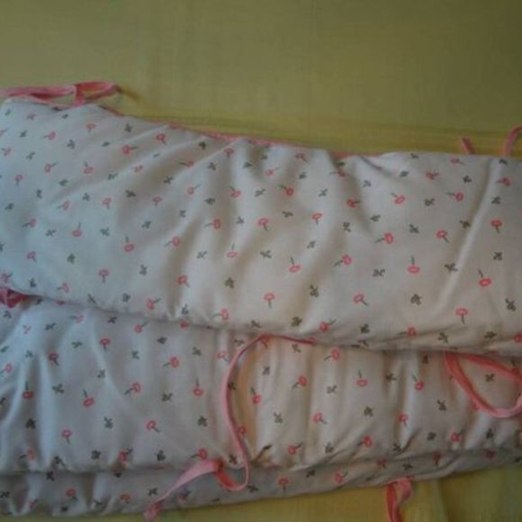 Crib Dust Ruffle - Picture 3 of 3